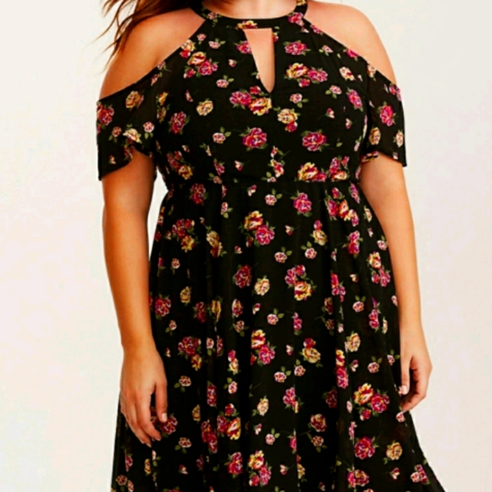 Torrid 18 cold-shoulder knee length dress